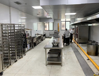 商用廚房設(shè)備公司為你介紹廚房工作區(qū)的功能以及細節(jié)